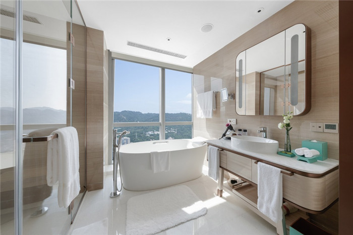 江中航行  重慶來(lái)福士洲際超五星級(jí)奢華酒店客房衛(wèi)生間設(shè)計(jì)方案