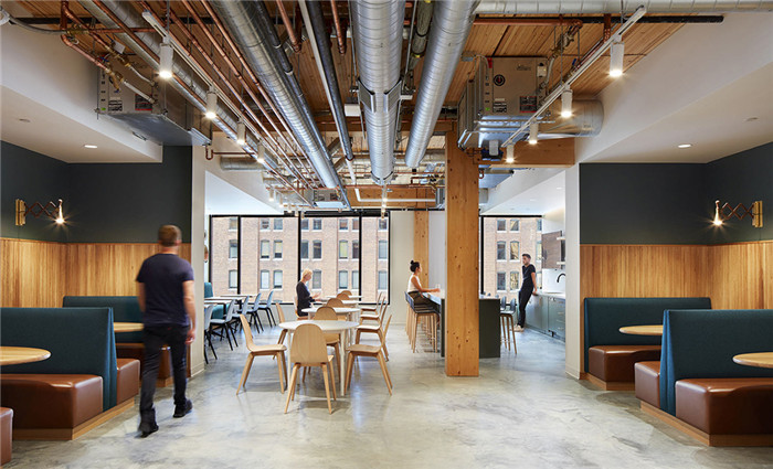 與企業(yè)文化緊密相連的溫暖工業(yè)風(fēng)總部辦公設(shè)計(jì)方案