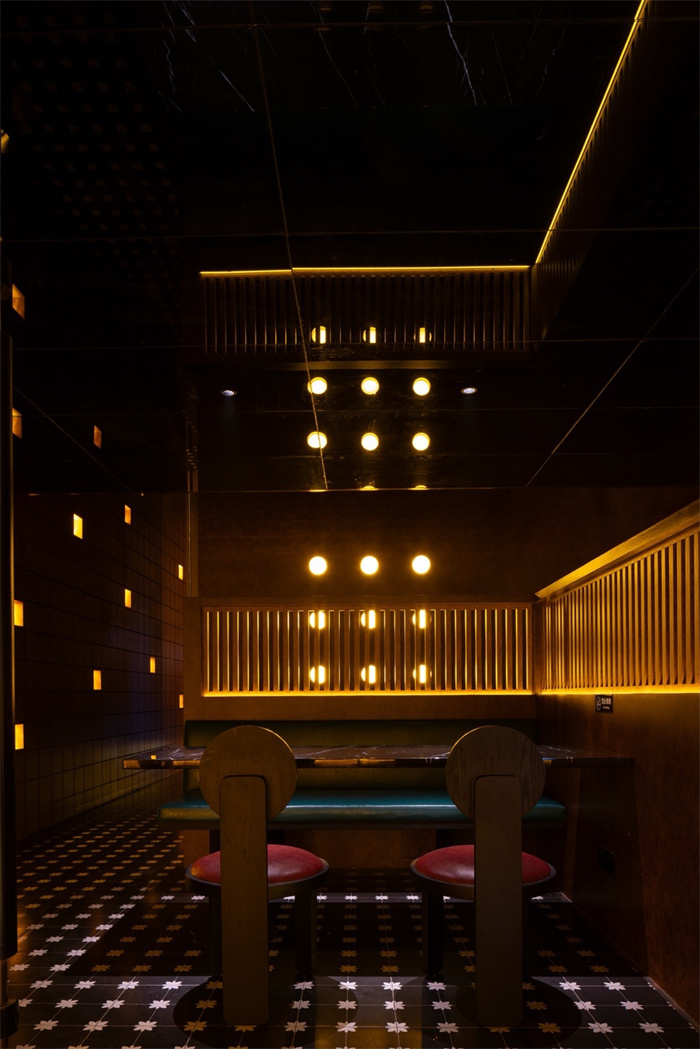 長(zhǎng)沙肆月叁日復(fù)古藝術(shù)精品酒店設(shè)計(jì)